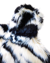 Load image into Gallery viewer, Zebra Jacket
