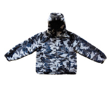 Load image into Gallery viewer, Camo Reversible Jacket
