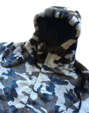 Load image into Gallery viewer, Camo Reversible Jacket