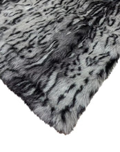 Load image into Gallery viewer, Snow Leopard Reversible Jacket