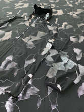 Load image into Gallery viewer, 3M Waterproof Pouch Shell Jacket