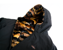 Load image into Gallery viewer, Grizzly Reversible Jacket
