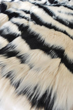 Load image into Gallery viewer, Zebra Jacket
